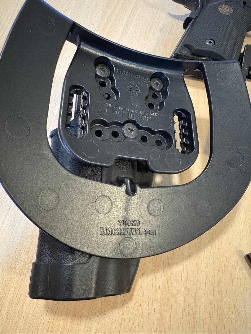 carbon8 M45 CQP ライト＋スペアマガジン＋ホルスター付き