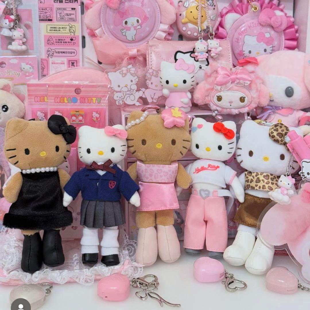 サンリオ ドレスアップ　日焼けキティ　制服　50周年　Y2K ギャル　韓国