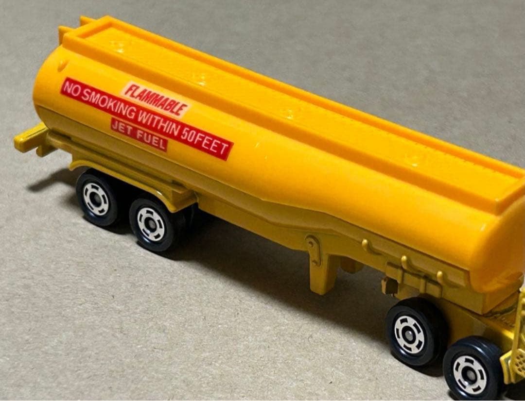 ロングトミカ ダイヤモンドレオ オイルタンクローリー