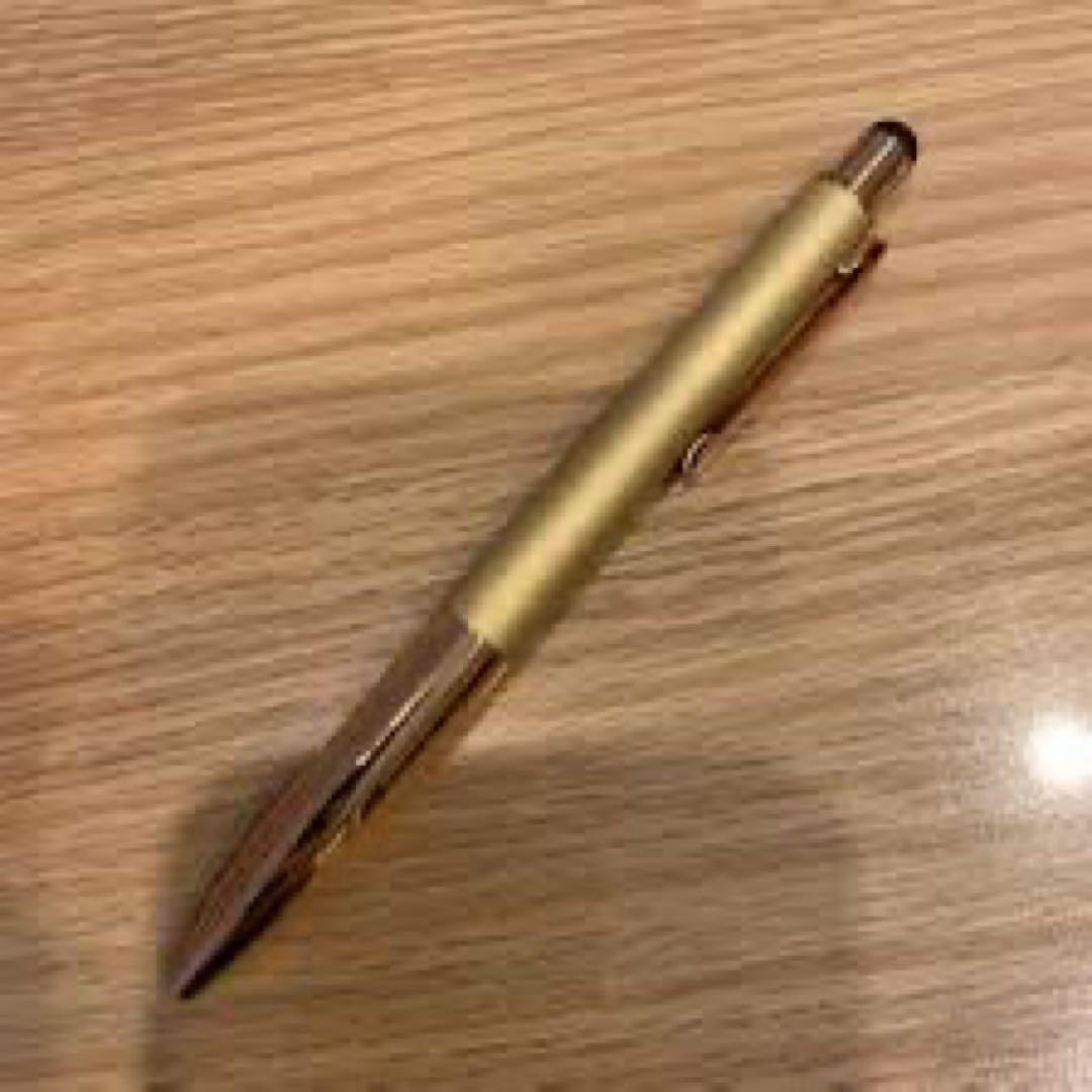 ゴールド色ペン