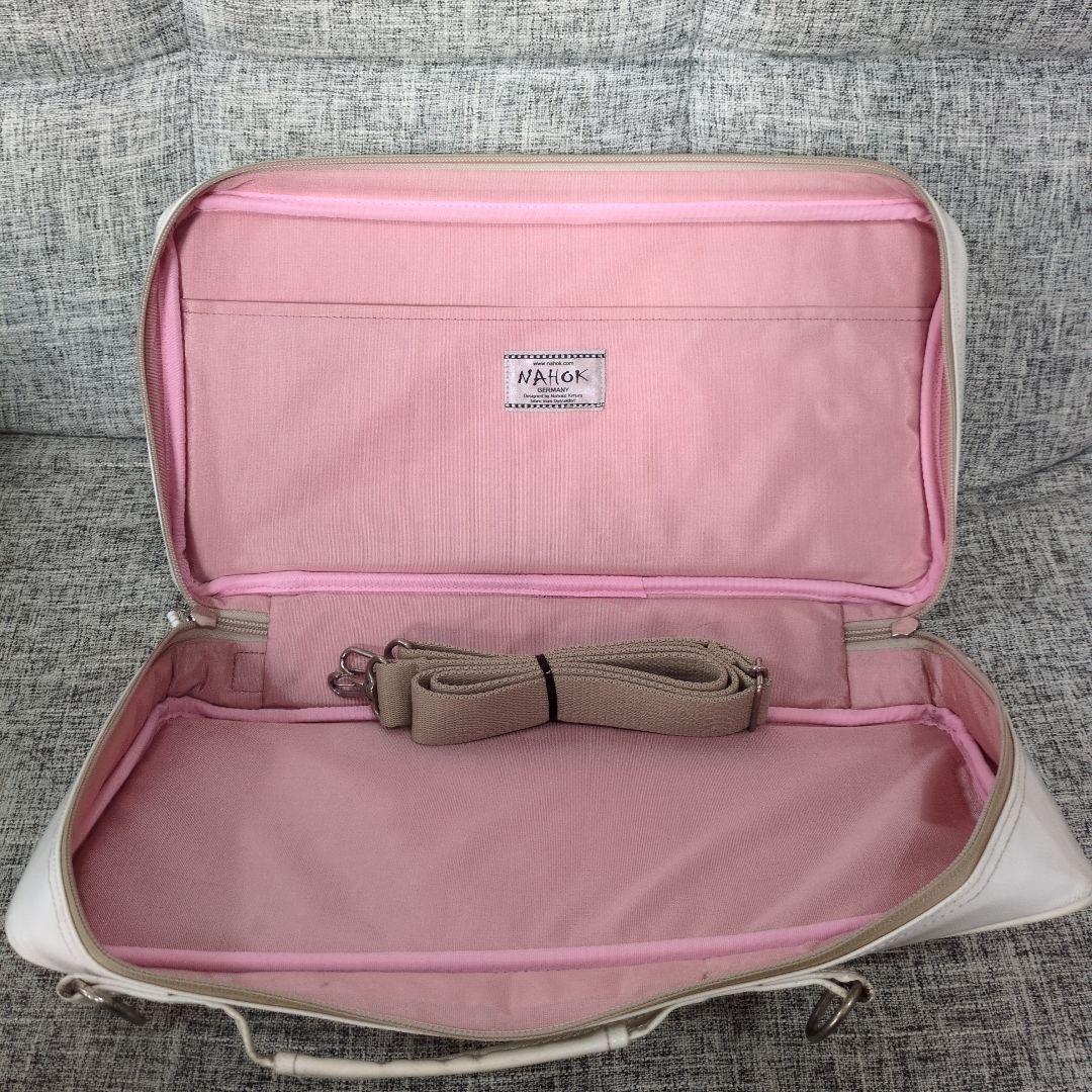 廃盤　希少デザイン　NAHOK クラリネットケース　ハート　オフホワイト×ピンク