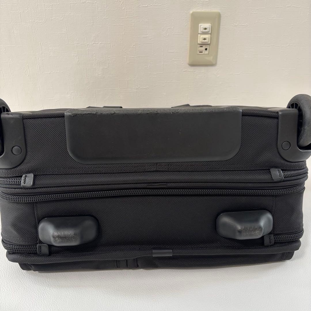 ほぼ美品 TUMI ALPHA アルファ キャリー 拡張機能 26103DH 鍵