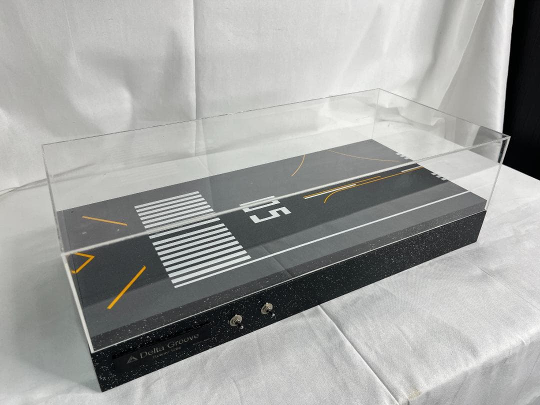 Delta Groove Roteiro1288　羽田空港滑走路再現　1/400