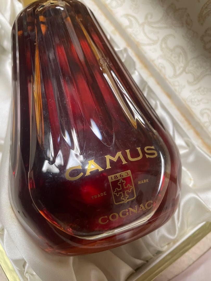 CAMUS カミュ バカラクリスタル 専用ケース付き！