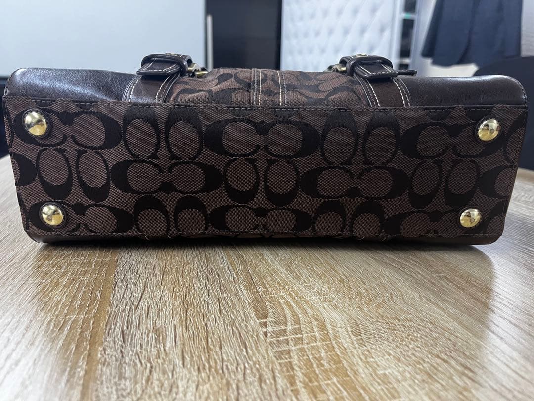 Coach ブラウン ハンドバッグ