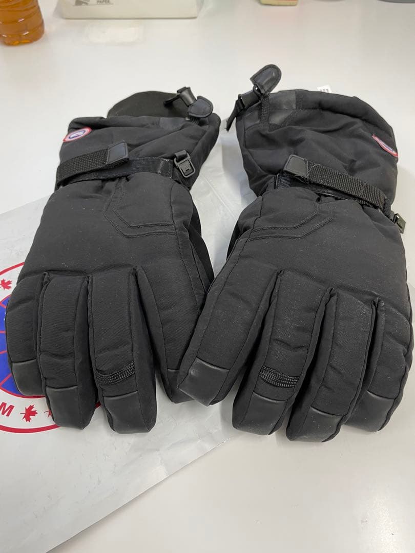 カナダグース　グローブ