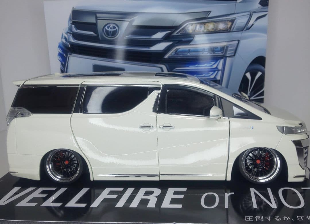 〓katsu〓30後期ヴェルファイア カスタム〓1/18スケール〓