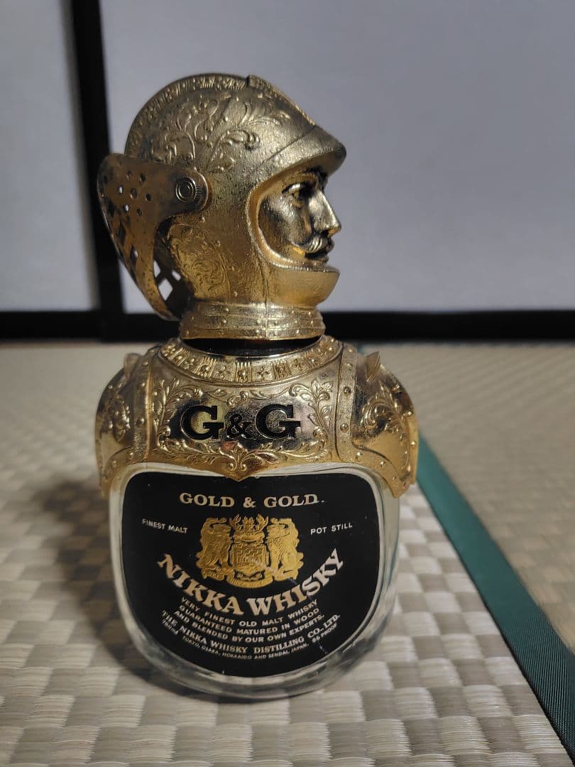 NIKKA WHISKY GOLD & GOLD 騎士ボトルカバー
