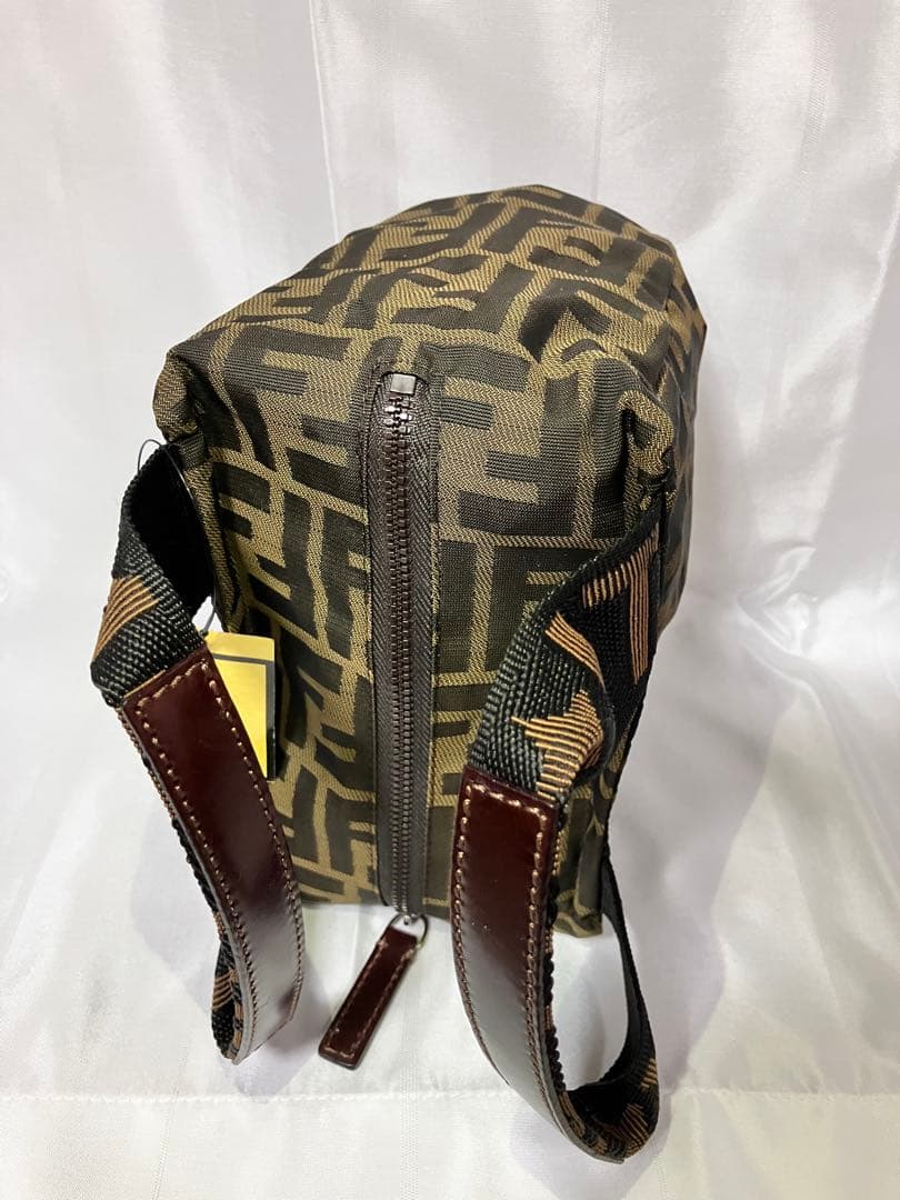 FENDI フェンディ人気 ズッカ柄 ハンドバッグ