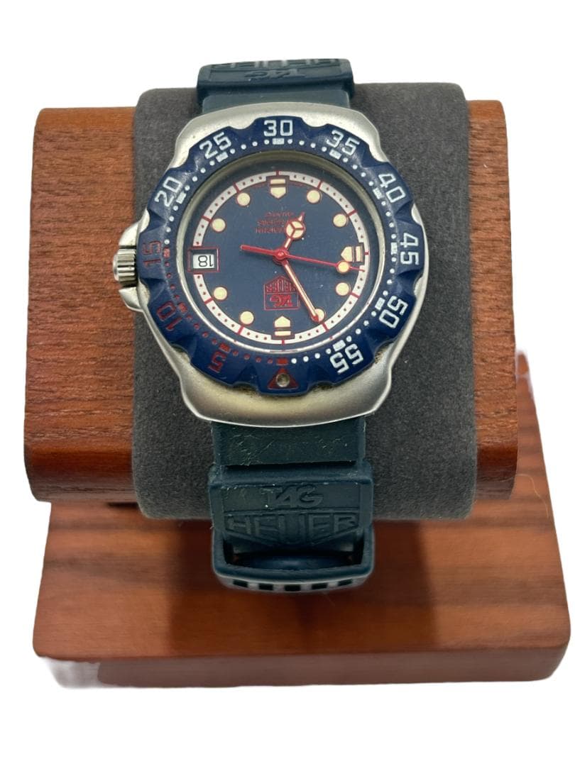 TAG Heuer 2000シリーズ プロフェッショナル ダイバーズウォッチ