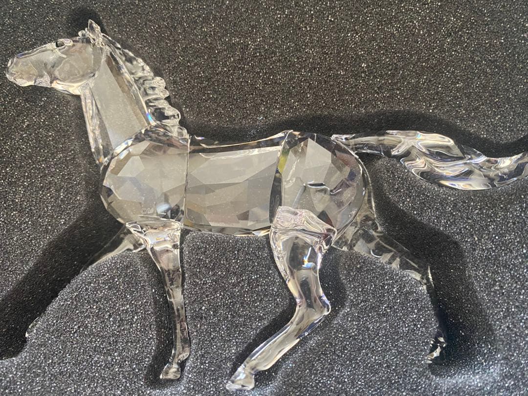 スワロフスキー 馬　置物