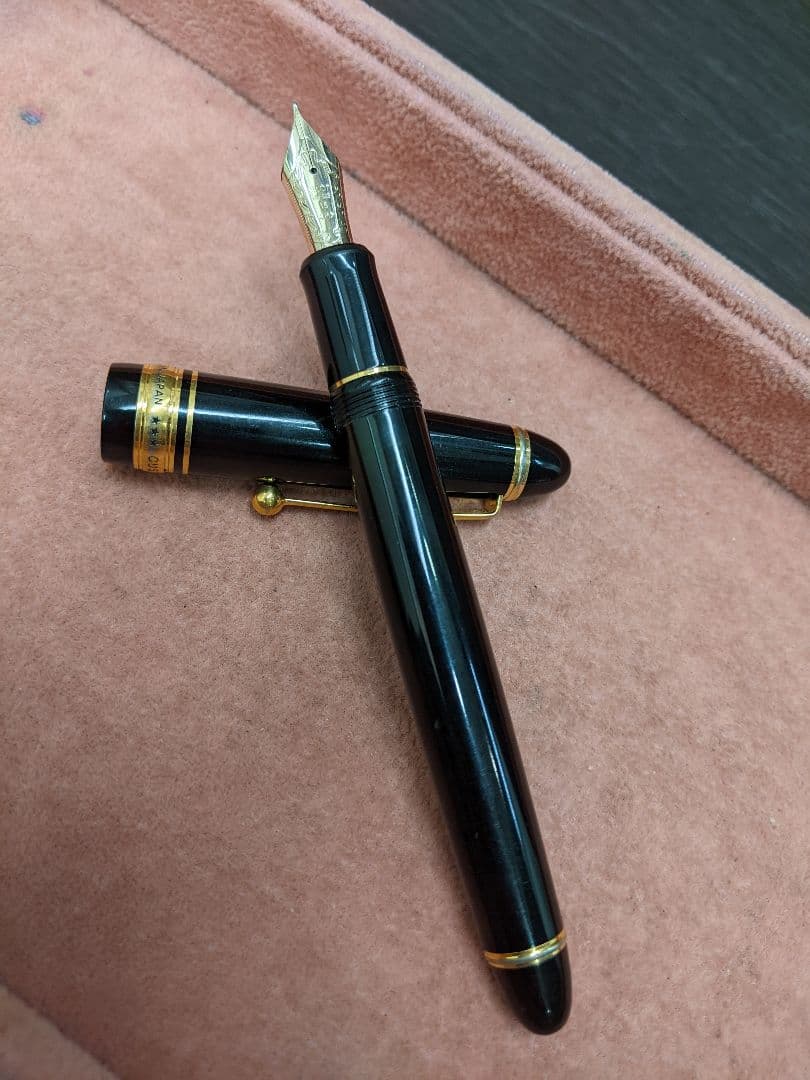 PILOT パイロット カスタム743 万年筆 　黒　ペン先　金　14K