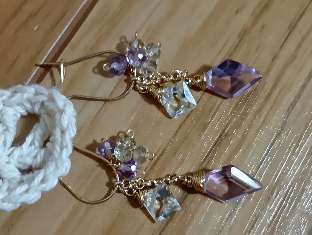 515/14kgfタンザナイト・ヘソナイト・ブルームーンストーンのチャーム