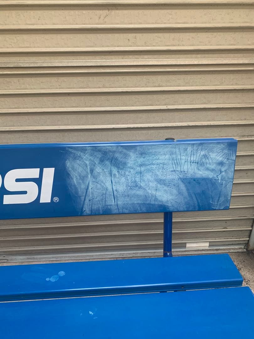 PEPSI ロゴ入り 金属製ベンチ 青