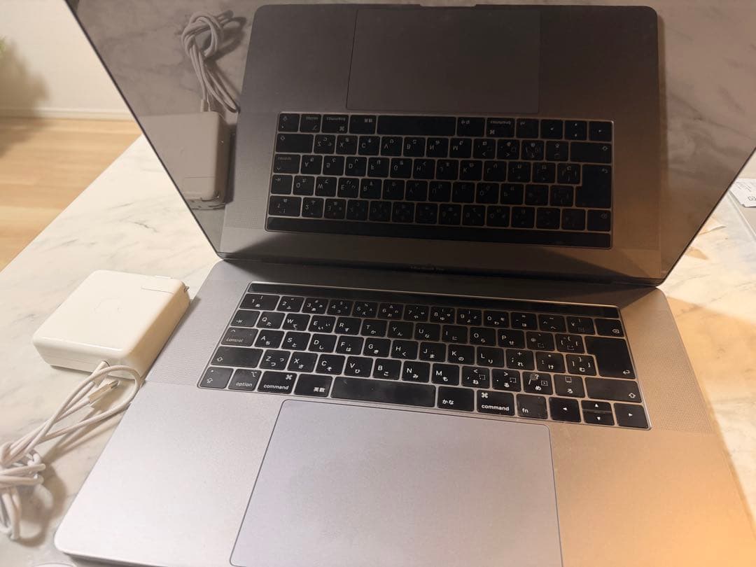 MacBook Pro 15 2019 i7 16GB 256GB 純正AC付