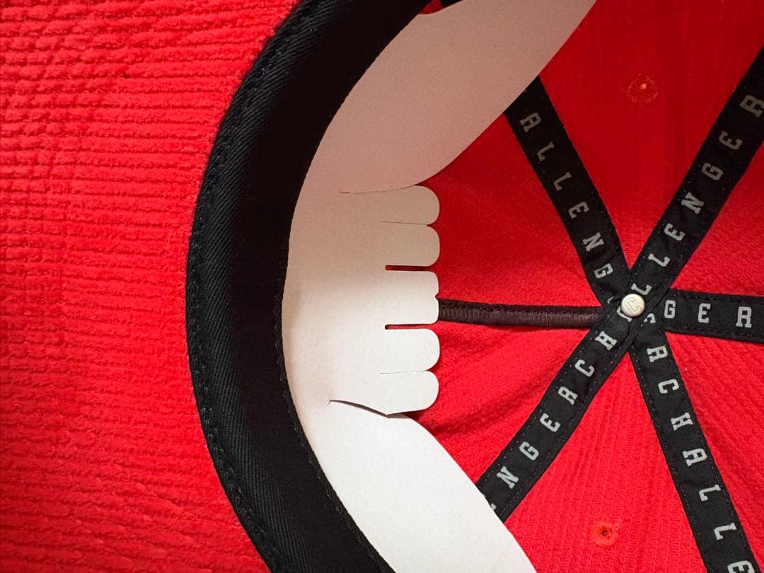 完売品　Challenger キャップ