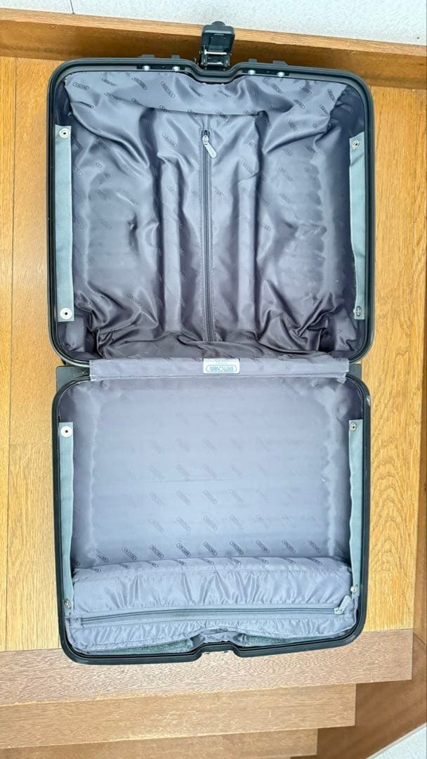 リモワ　ビジネストローリー　2輪