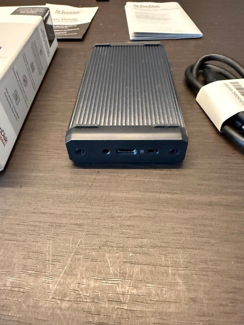 外付けハードディスク・ドライブ SanDisk Professional PRO-READER SD/micro