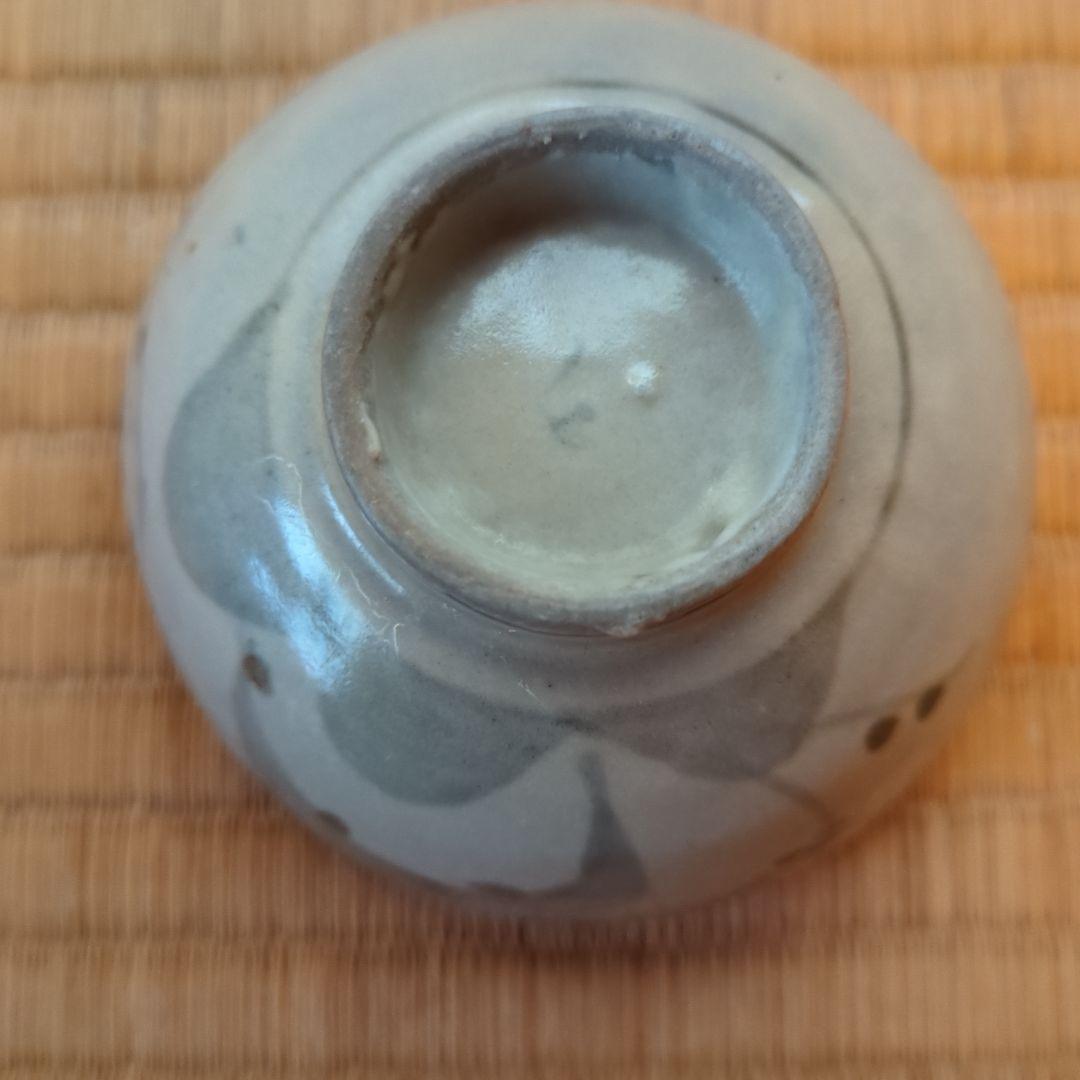 灰色の花模様 陶器ボウル　おわん　直径約10cm初期伊万里　骨董　古美術