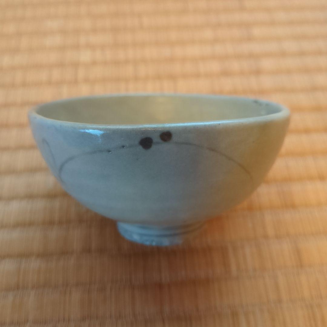 灰色の花模様 陶器ボウル　おわん　直径約10cm初期伊万里　骨董　古美術