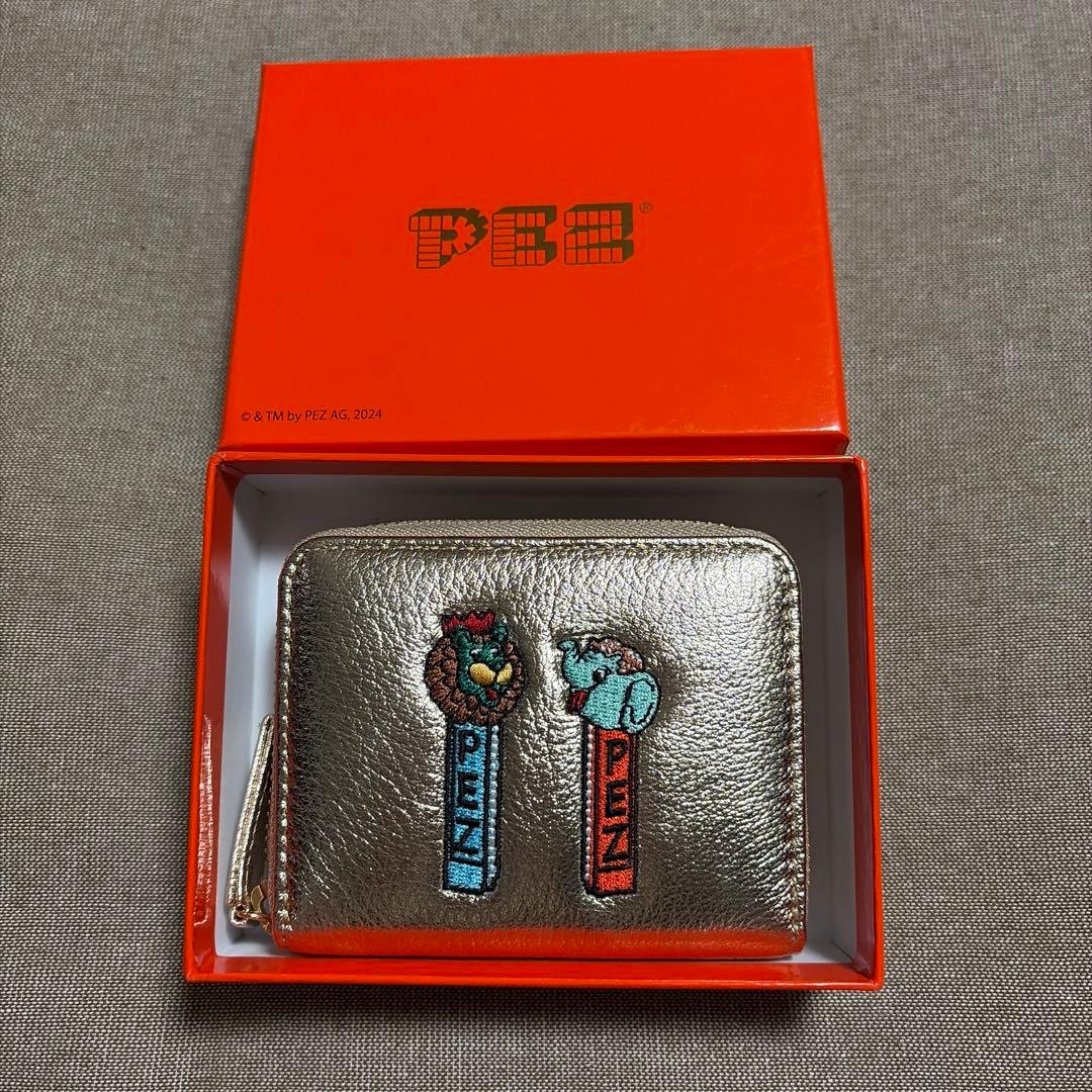 Pez刺繍　財布　カード入れ　ゴールド　ペッツ　PEZ 本革　やぎ革　箱付き