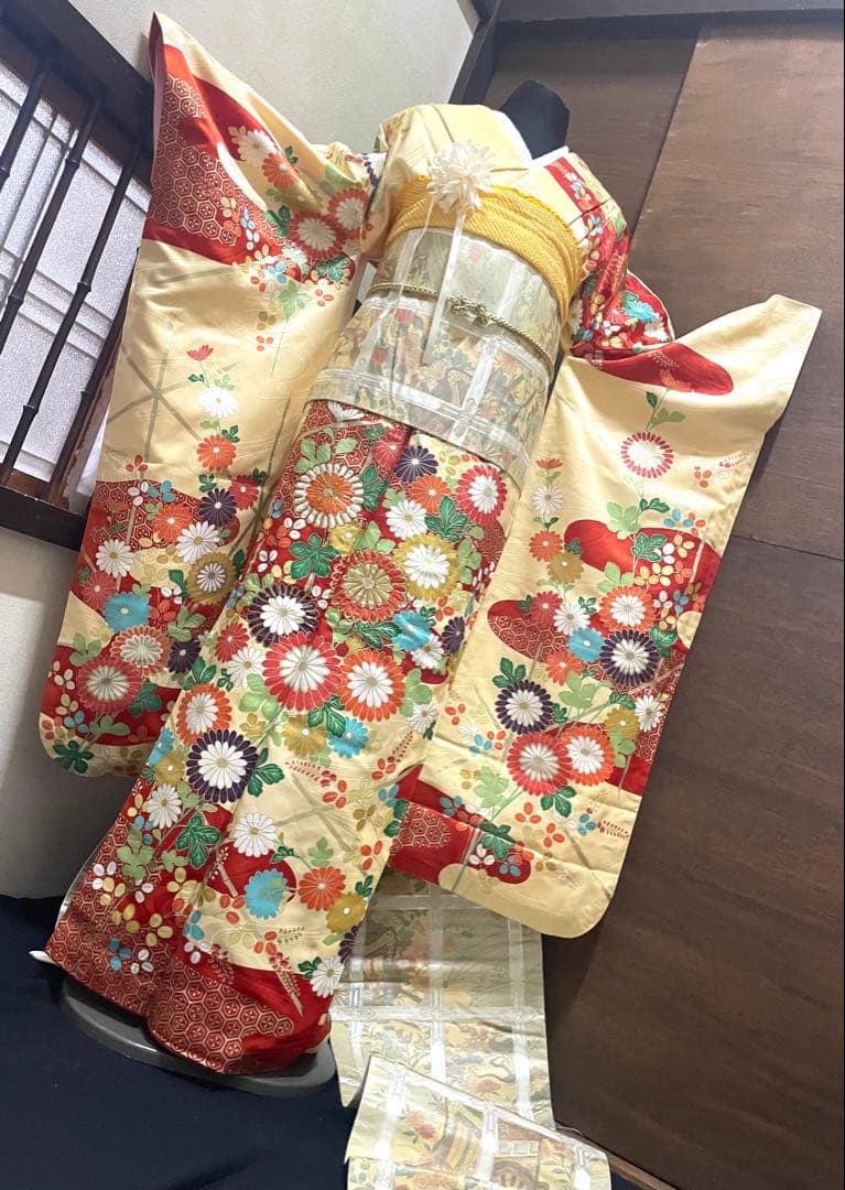 振袖 フルセット6点サイズM〜L 菊づくし銀駒刺繍　正絹　売り切り終了