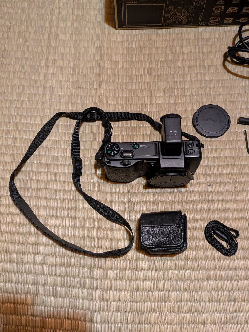 RICOH Caplio GX100　リコー