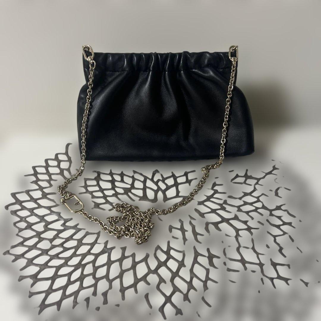 FURLA ブラック ショルダーチェーンバッグ