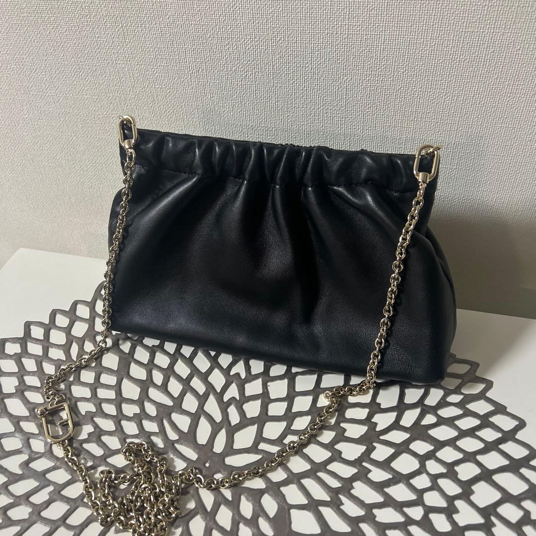 FURLA ブラック ショルダーチェーンバッグ