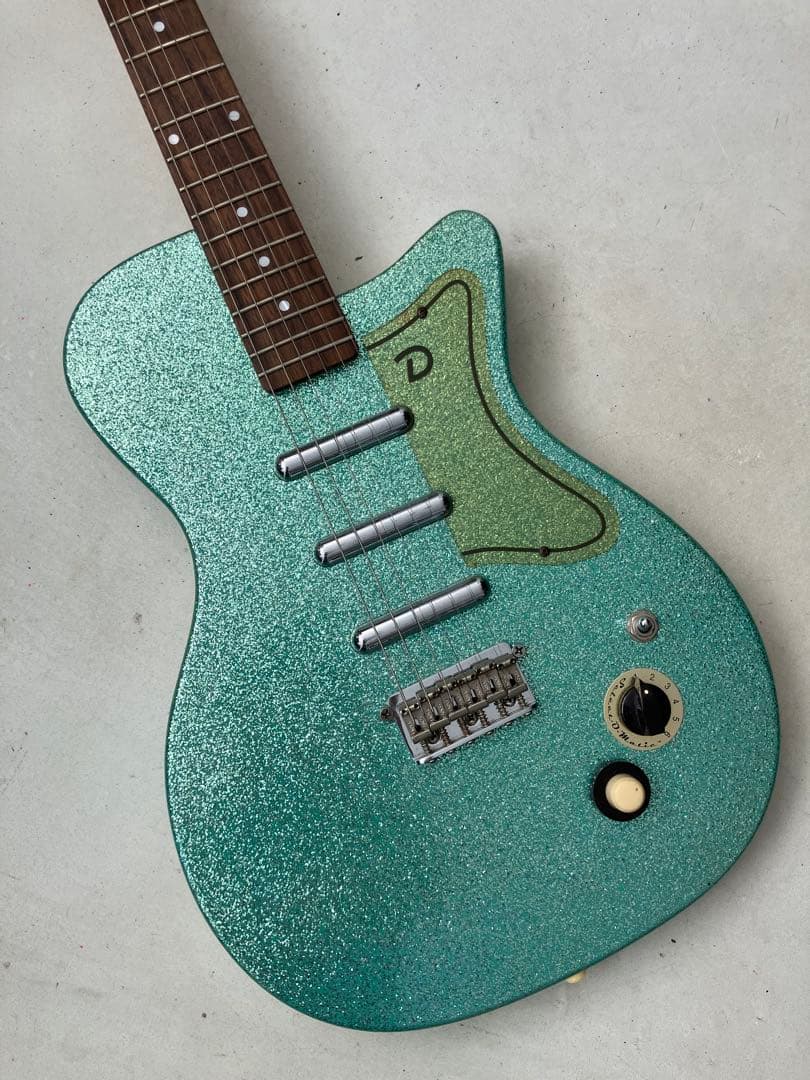 Danelectro 56-U3 スパークルグリーン