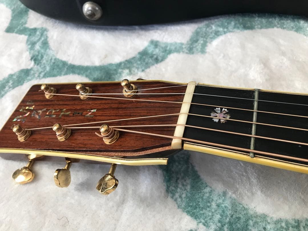 ジャンク品　アコースティックギター OM42