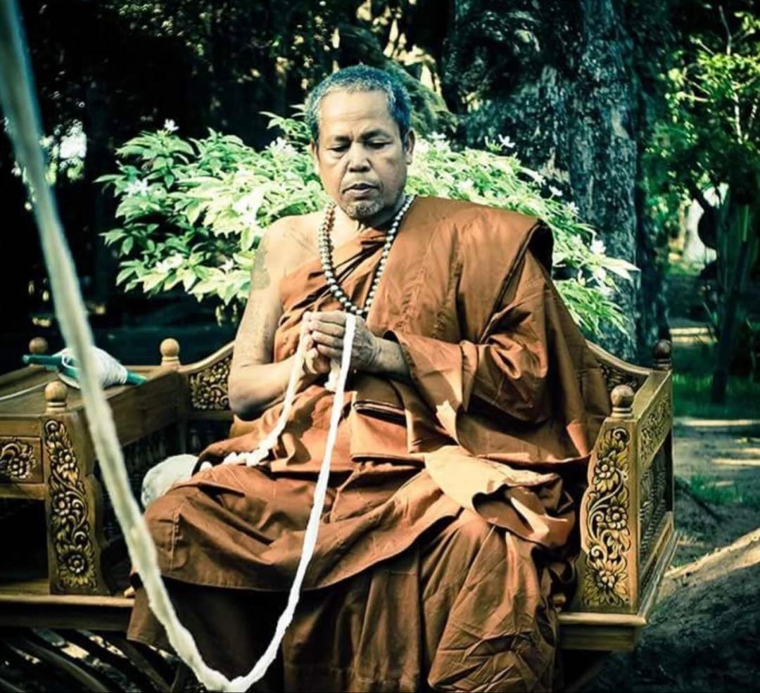 【限定1】レア 蝶幸運を祈るペンダント魅力、愛情、強い力、幸運 プラクルアン