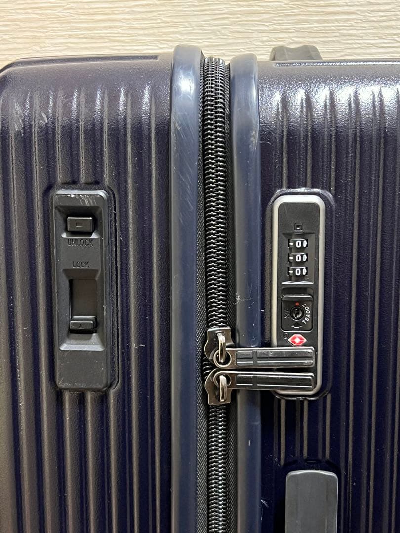 イノベーター　スーツケース キャリーケース　大型　75L ネイビー