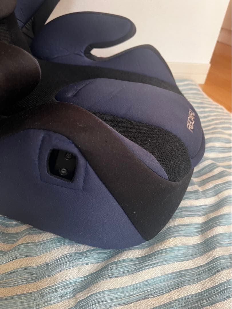 現品限り‼️ RECARO 車 チャイルドシート ネイビー 安心安全 子供 旅行