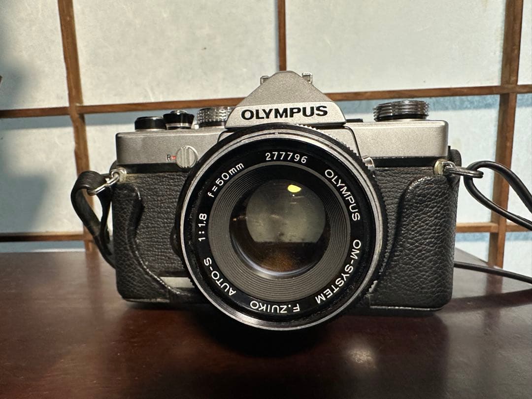OLYMPUS OM-1 一眼レフカメラ F-50mm 1.8
