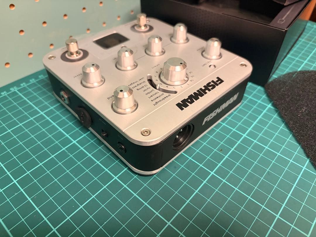 FISHMAN AURA SPECTRUM DI プリアンプ