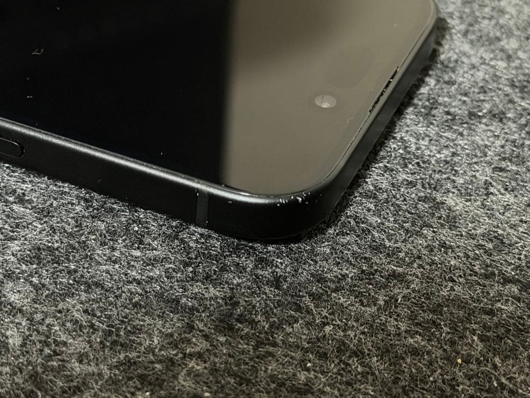 iPhone 15 256GB SIMフリー ブラック 傷あり バッテリー89%