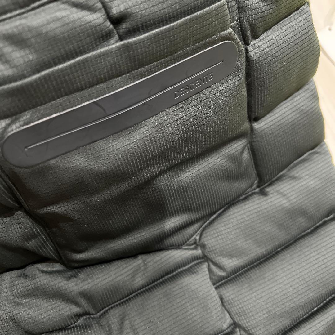 新品　最安値　定価3万以上　半額以下　デサントゴルフ　ストライプ　ダウンスカート