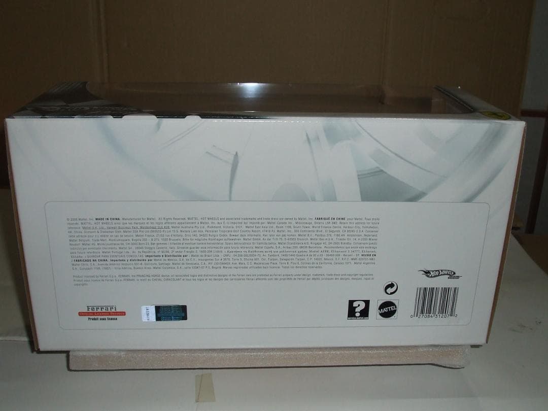 未開封　フェラーリ　２４８　F１　フェリペ・マッサ　＃６　マテル　１／１８