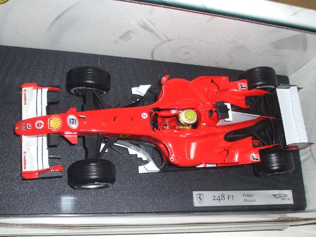 未開封　フェラーリ　２４８　F１　フェリペ・マッサ　＃６　マテル　１／１８