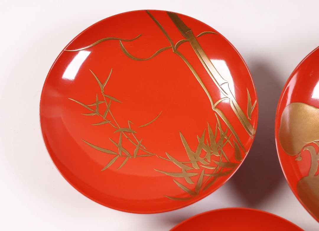 【CM358】時代 法橋光琳造(尾形光琳) 松竹梅蒔絵 朱塗 三ッ盃 木製 酒盃