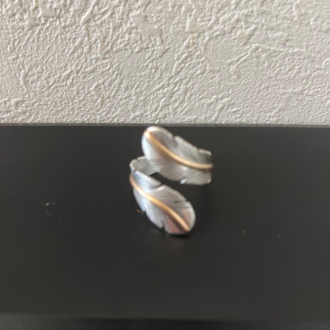 ハーヴィーメイス12KGF フェザー リング