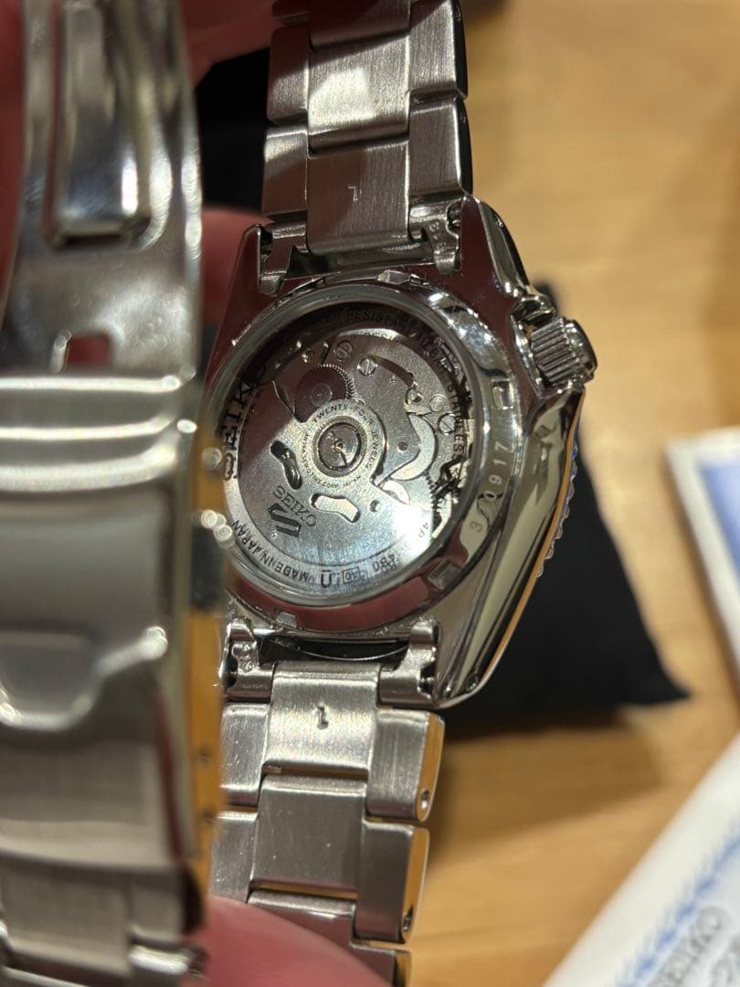 SEIKO 自動巻き時計 ブラック　SBSA225