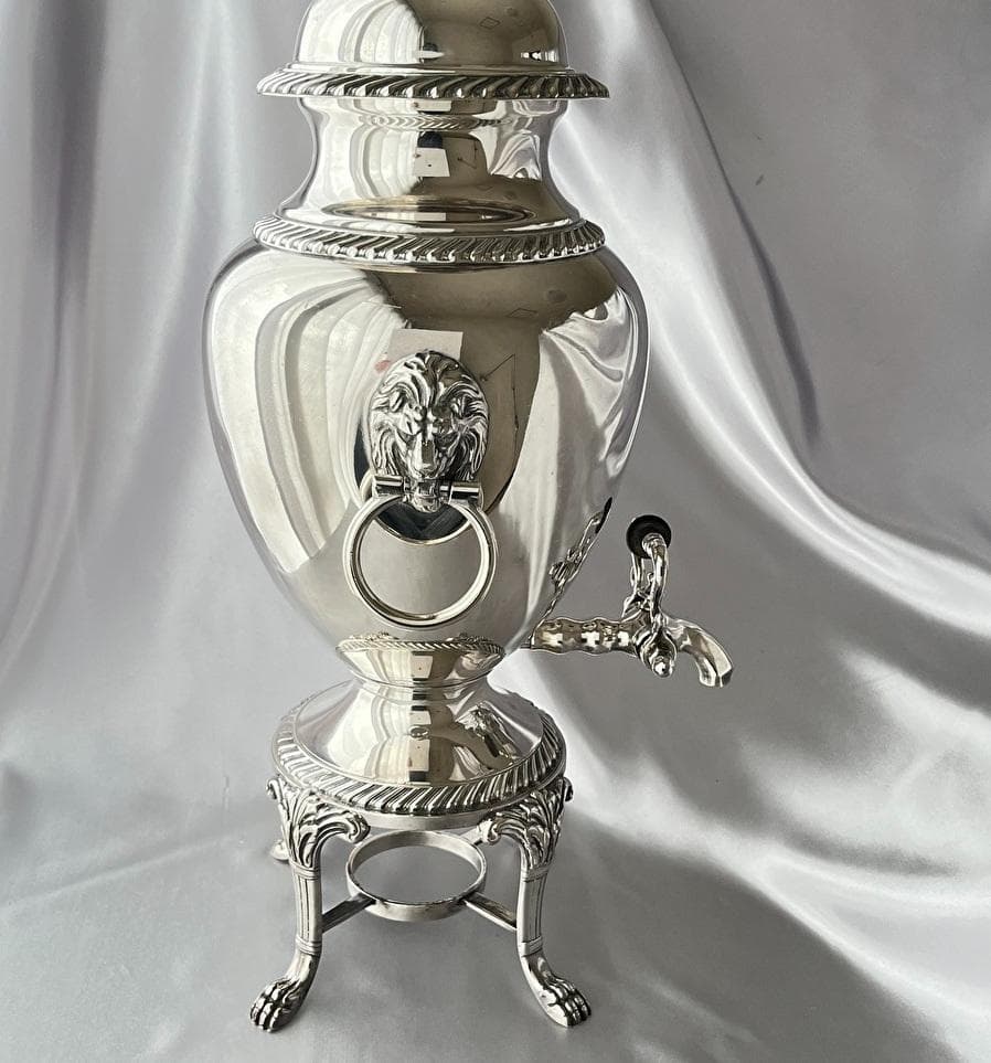 【International Silver 】ライオンのサモワール サーバー