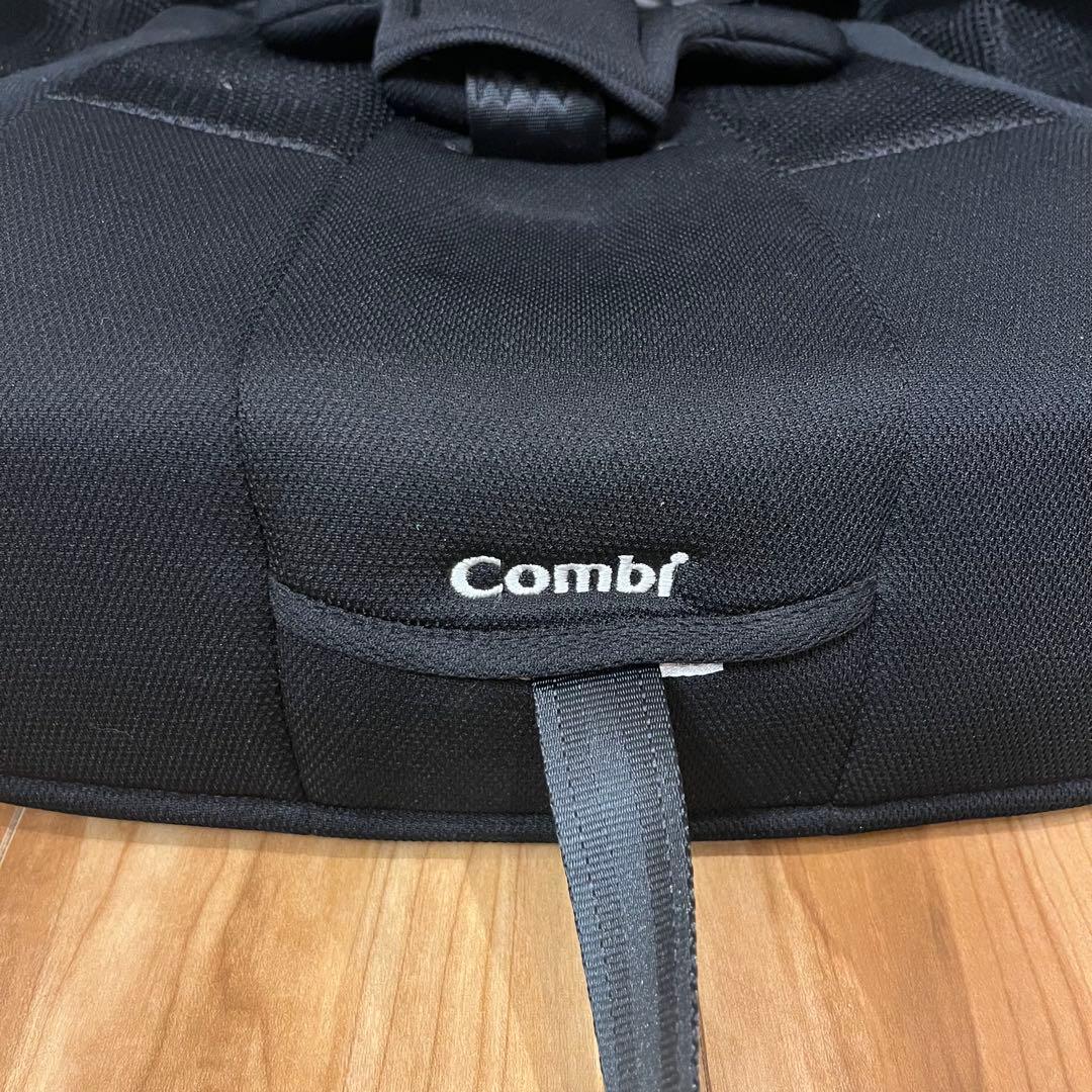 【美品】 コンビ ジョイトリップ エアスルー GG ブラック ジュニアシート