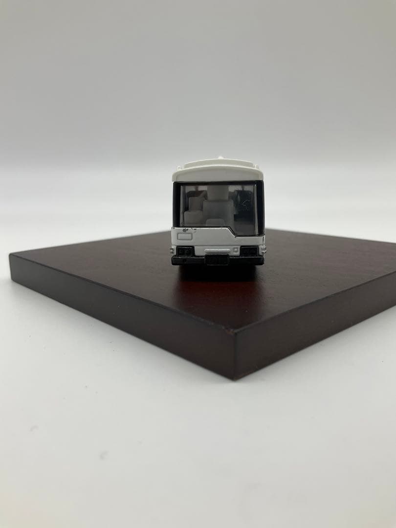 トミカ 三菱ふそう バス 愛の献血車 日本赤十字社中央血液センター　8_04