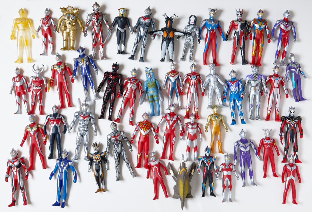 日*0様 中古　ウルトラマンフィギュア多数セット
