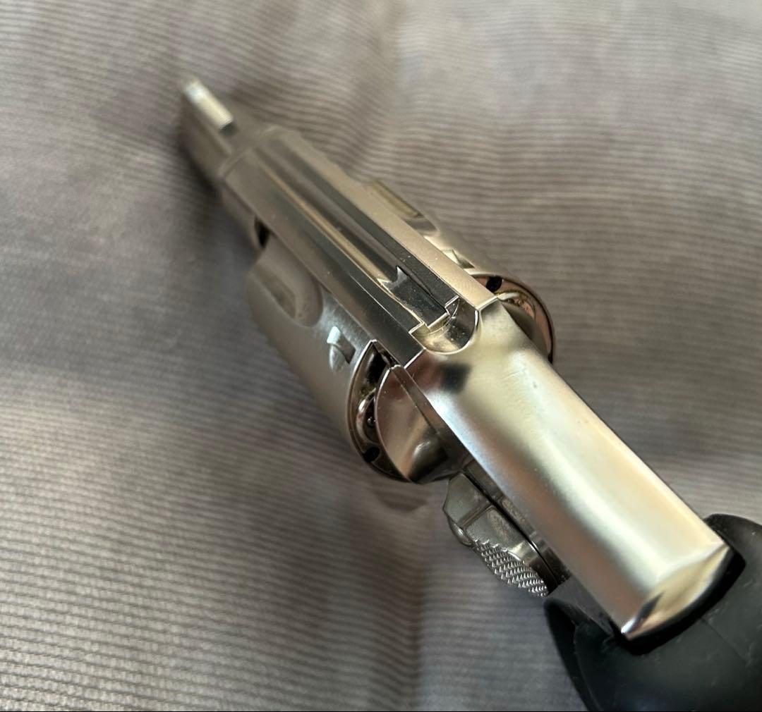 【タナカ】S&W M442 AWニッケルフィニッシュ　HOGUEラバーグリップ