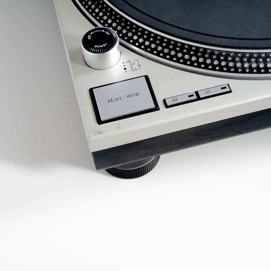 動作確認済み Technics SL-1200 mk3d ターンテーブル