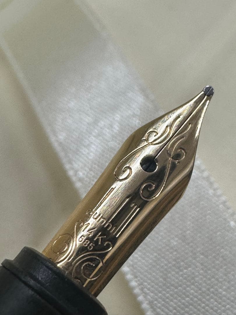 【未使用】Dunhill ダンヒル　万年筆　14金 14K585刻印